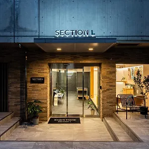 Section L Hamamatsucho アパートホテル
